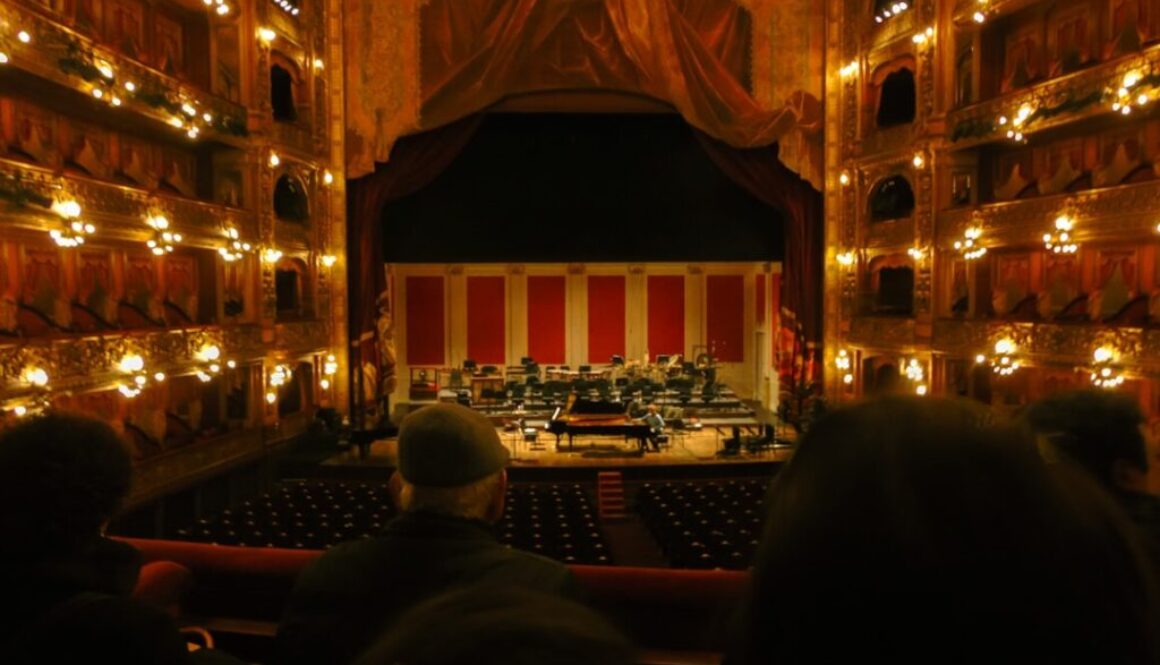 Opera francuska – od barokowej elegancji do dramatyzmu Verdiego